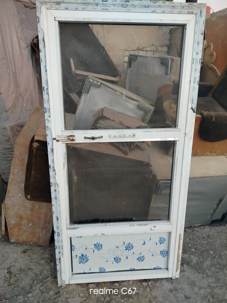 اغراض مستعمله منزليه للبيع وباسعار مناسبه للتواصل العماره حي النداء// ***********
