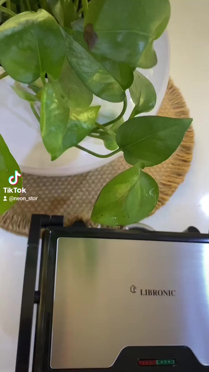 كابسة صاج ماركة LIBRONIC

الميزات:

أداء عالي و تسخين سريع

صحن تسخين مانع للالتصاق

زاوية فتح حتى 90 درجة

قفل لتثبيت الطعام داخل الكابسة

ضمان لمدة سنة من تاريخ الشراء

الطاقة: 1300 واط

أبعاد لوح التسخين: 11x23

أبعاد الغلاف: 11  25  29 سم

أبعاد المنتج:10  22  26 سم


**إذا كنت صاحب هذا الإعلان وتريد حذفه لأي سبب، رجاءا أرسل رسالة إلى الدعم الفني**