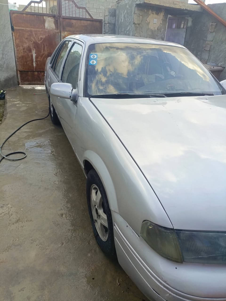 سلام عليكم فراشه للبيع موديل 98 السعر  35وبيهه مجال الكير والمحرك خير من الله السياره شغل جديد وباسمي تحويل ثاني سنويه لل 29 
***********
