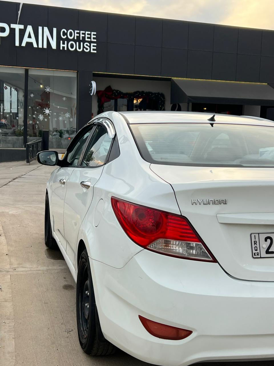 سلام عليكم
اكسنت خليجي موديل 2014 
محرك 16 دوش
سنوية لل 2028 السيارة بأسمي 
دفتر بانزين موجود
شاشة تحكمات ستيرن 
اشارات بالمري 
سيارة بيها سرقة قطع بدون حادث ابيع حزام 
فقط نهاية الصندوك من جوا بيها اقل الشبر تعديل بارد 
الباقي بدون اي حادث 
السعر 88
مكان السيارة كركوك
***********
