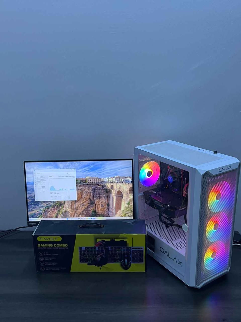 سيتاب قيمنك كامل جاهز للاستخدام 

 المواصفات:

 CPU: Intel Core i5-9400F
 GPU: ASUS GTX 1660 SUPER 6GB
 RAM: Corsair 16GB DDR4 (2x8)
 Storage: 512GB NVME SSD
 Motherboard: ASUS
 PSU: 1850W Gold 80+
 Case: GALAX Glass Panel + 4 RGB Fans

 الملحقات:

 شاشة Lenovo 60Hz
 Keyboard
 Mouse
 Mouse Pad
 Headphones
 WiFi
 HDMI
 كيبلات جاهزة

 يشغل:
Fortnite / Warzone / GTA V / Valorant / PUBG / Apex / Roblox وغيرها بسلاسة ممتازة 

 الجهاز نظيف وجاهز مباشرة للاستخدام والشغل والالعاب.

 سعر الكيسة فقط: 630
 سعر السيتاب الكامل: 700 

 للجادين فقط كربلاء, العراق


**إذا كنت صاحب هذا الإعلان وتريد حذفه لأي سبب، رجاءا أرسل رسالة إلى الدعم الفني**