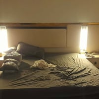 غرفة نوم • جديدة • مع دوشك