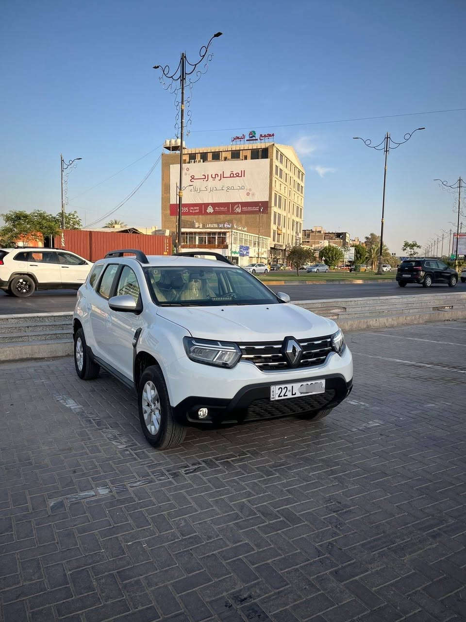 رينو داستر 2024 للبيع (كربلاء) 
المواصفات: 

•اربعة جام كهرباء

•التحكم كهربائي في المرآة الجانبية 

•شاشة معلومات

•شاشة وسطية تدعم ابل كاربلاي 

•اضاءة خارجية زينون

•اضاءة داخلية تحت ارجل الركاب 

•نظام تقفيل عند الابتعاد وتفتيح عند الاقتراب

•قطعتين تبريد

•اربع حساسات خلفية

•كاميرا خلفية 

•نظام ترحيب

=========================

ماشية 13 الف 

دهنها اصلي يم الحسام نوع موتول 

تفويلتها كله محسن بشرط حتى بعز الازمه مافولت عادي

=========================

﴿ملاحظات﴾ بيها طخة في باب الراكب جهة السايق وشخط بالجاملغ الخلفي على حطتها ما صلحتها

رقم اربيل

السعر 21 مليون (لاتكسر بيها بروح ابوك) 

راسلني واتساب وتأمر ***********
