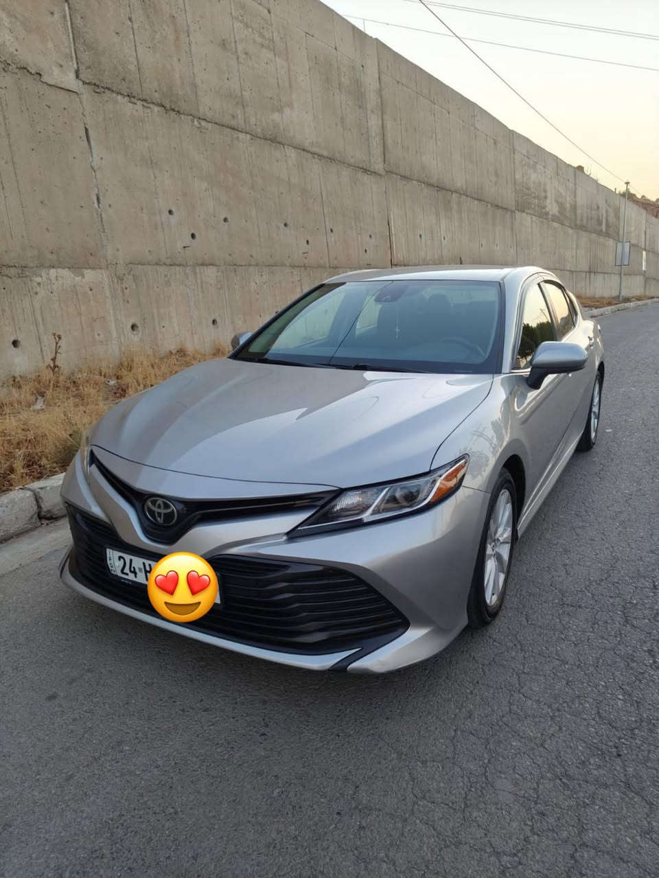 كامري موديل 2018 رقم دهوك 
مواصفات Le كلين ما بيها اي ضرر ماشية 123ميل 
السياره خير من الله ما بيها اي نقص رقم جديد الشراي يتصل 
***********
