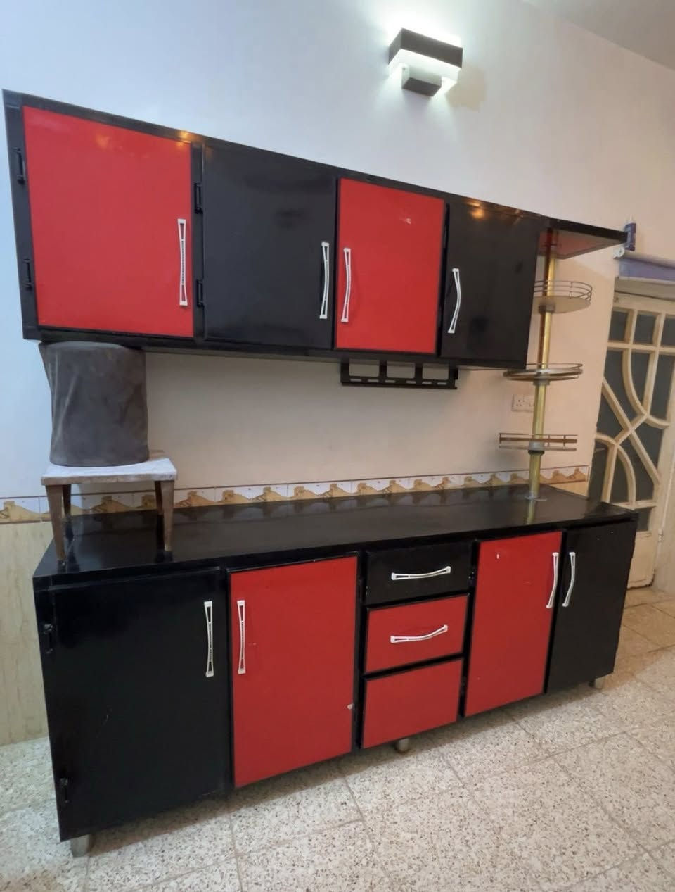 كاونتر للبيع مترتين ونص ***********
