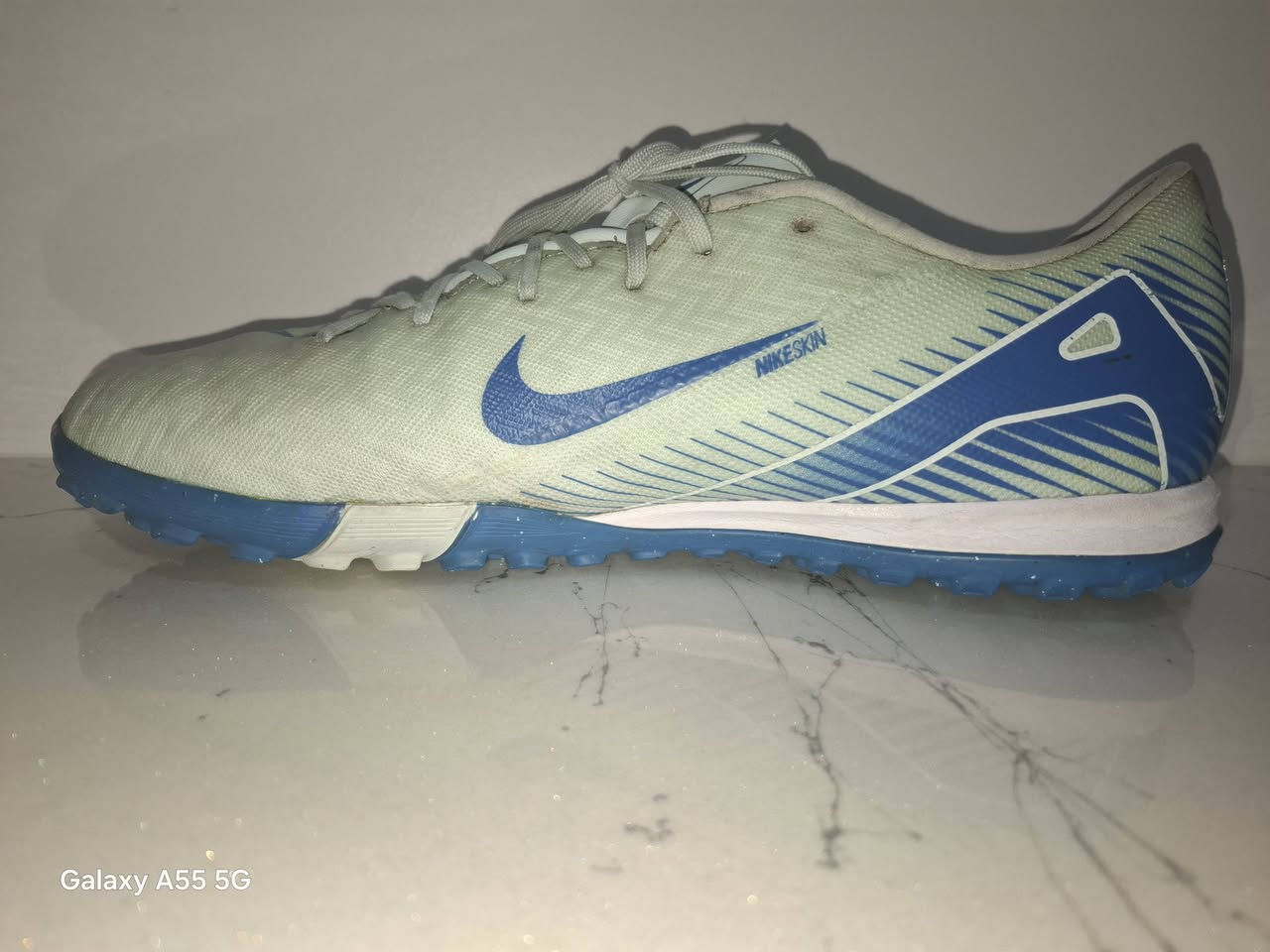 قياس ٤٥ طول القدم ٢٩ سم


**إذا كنت صاحب هذا الإعلان وتريد حذفه لأي سبب، رجاءا أرسل رسالة إلى الدعم الفني**