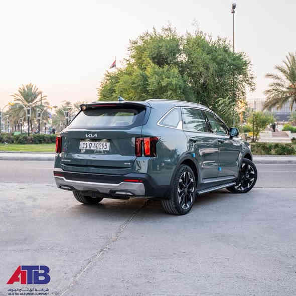 🚘⚡ سورنتو هايبرد كوري أصلي – ضمان كيا – مرقمة بغداد كامل
الSUV العائلية الذكية اللي تجمع بين القوة، الرفاهية، والاقتصاد الحقيقي!

✨ أبرز المواصفات:
🔹 منظومة هايبرد متطورة بقوة إجمالية 227 حصان
🔹 قيادة ناعمة مع ناقل حركة ذكي ونظام دفع متطور
🔹 شاشة حديثة + دعم كامل لـ Apple CarPlay & Android Auto
🔹 مقاعد جلد مع تبريد وتدفئة
🔹 أنظمة أمان متقدمة لتجربة قيادة مطمئنة
🔹 تصميم حديث مع إنارة LED جذابة

🌿 قوة البنزين × كفاءة الكهرباء = أداء هايبرد بلا تنازلات

💰 السعر: 52,250,000 د.ع
السعر يشمل اللوحات المرورية

📍 فروعنا:
🔹 بغداد – البنوك
🔹 كربلاء – مدينة المعارض (معرض رقم 2)

📞 للاستفسار والتواصل:
6368
*********** – ***********
