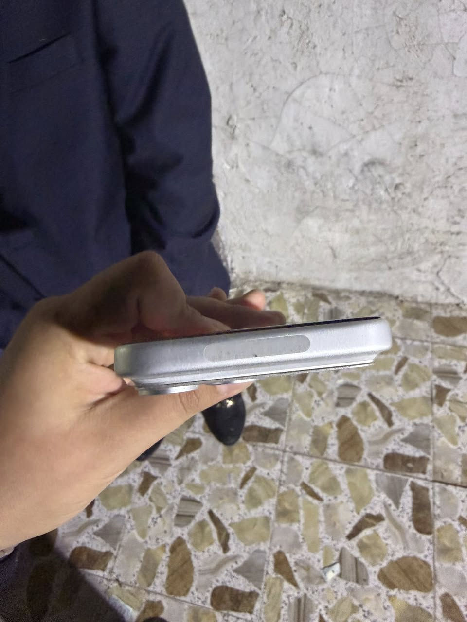 للبيع ١٧ برو ماكس ايسم
مشحون ١٦ مرة مكاني بغداد حي اور أو او شيخ عمر 
السعر ١٨٧٥ وبي مجال *********** 
‏***********
