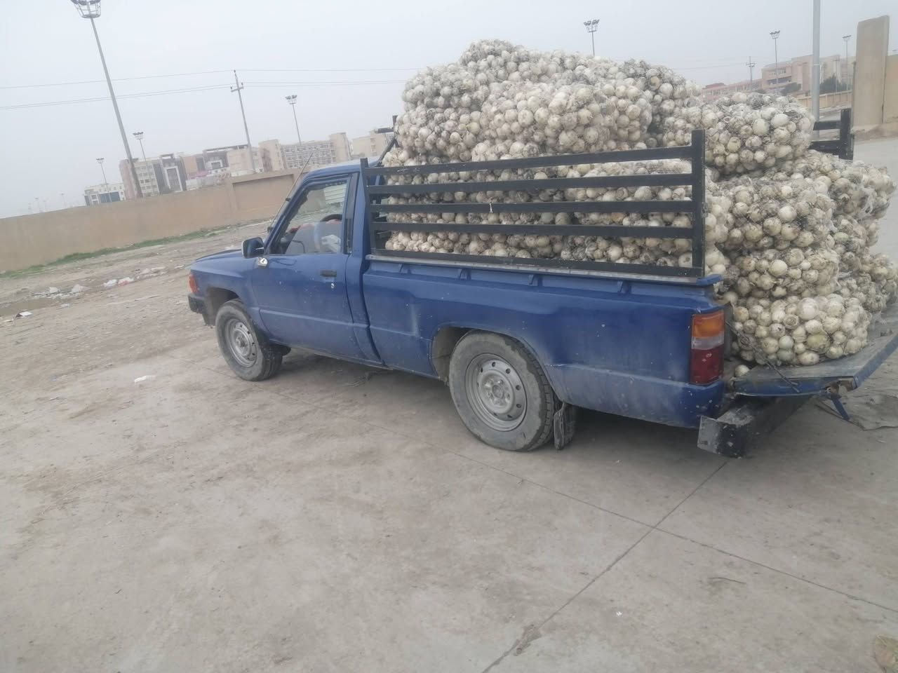 اسلام عليكم اخوان سياره بيكم تيوتا 85 للبيع رقم كركوك انكليزي تحويل ثاني يوم هزه جديده  سنويه لل 2028مصبوغه جماليه محرك واكسن شرط لا صرف ولابخار الحمدلله سياره نضيفه ماتصرف عليها ربع السعر 45 وبيها مجال قليل اتصل ودلل ***********
