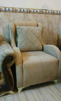 مودرن تركي • ١٠ مقاعد • خالي من ضرر