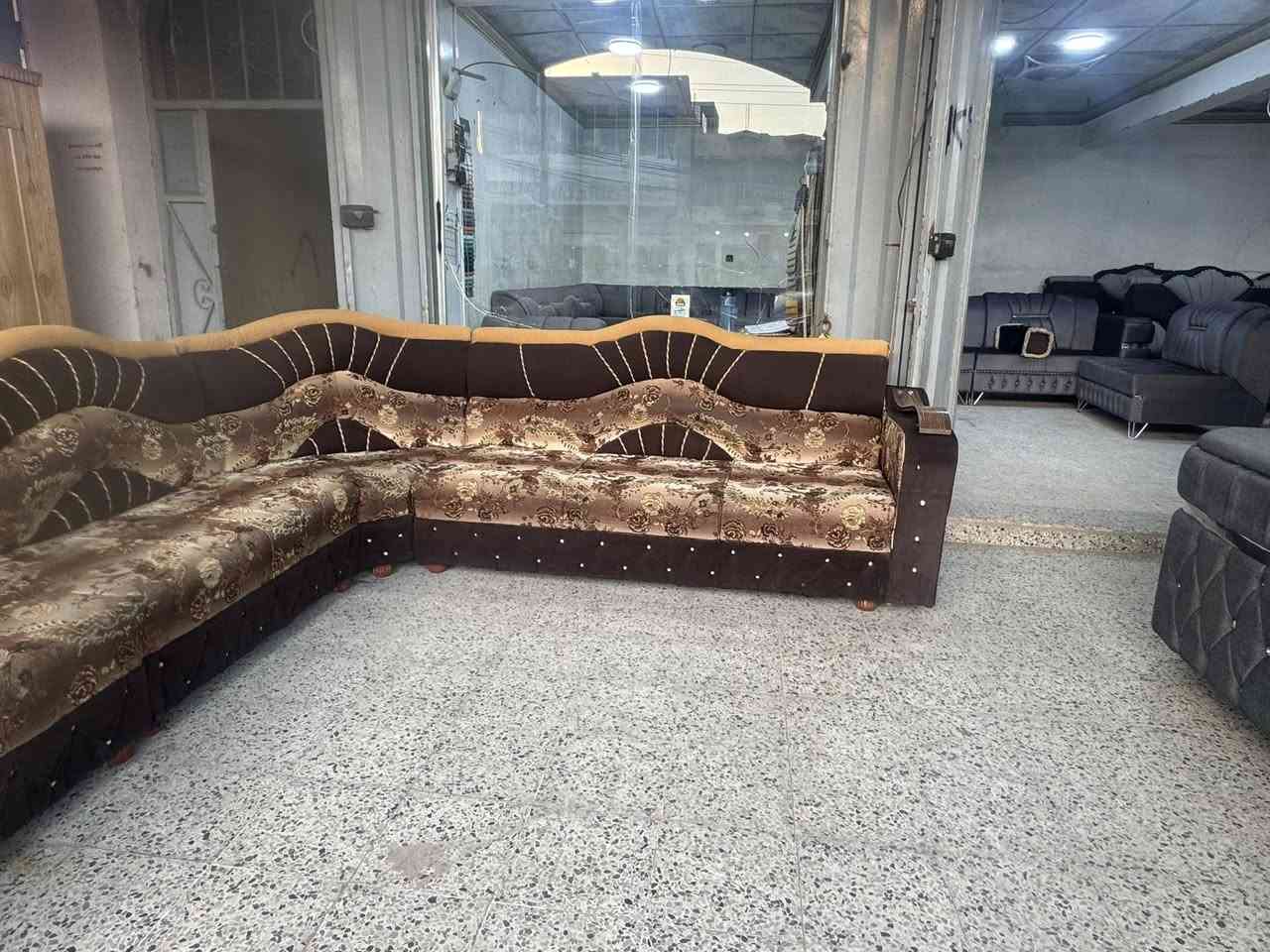 عررررررض ناااااار فقط ٢٥٠ 
ديوان عراقي فصال عشتار مستعمل ٩ أمتار ٥ قطع يرهم ع كل القياسات القماش والإسفنج بحاله جيده والخشب شرط عراقي ثقيل كلووو بلوك واللون كلش حلوووو
مستعدون لشراء كافه الأثاث المستعمل ومعارضه المستعمل بالجديد 
معرض المثالي القادسيه الثانيه مقابل ملعب الامواج 
***********
