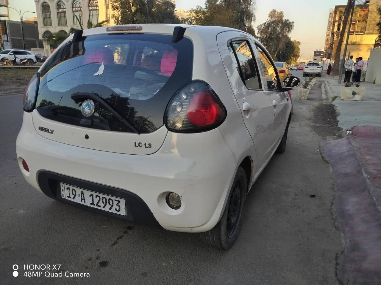 السلام عليكم 
باندا ١٣ للبيع السيارة جاهزة كير ومحرك خير من الله كهربائيات كلهة شغالة فان التبريد فقط وكف عندي الرقم الجديد باسمي وهزة بعدهة ماساقطة للاستفسار*********** او ***********
