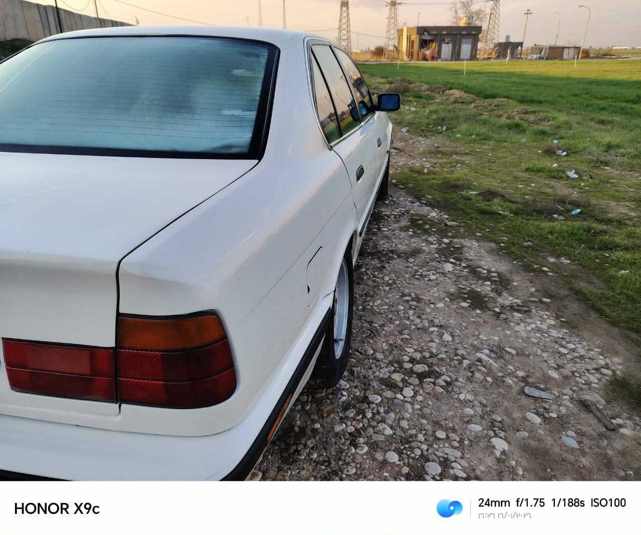 بي ئم بسمي تحويل غرامه شرط 
سيارة بدون ضرر بدون دعم  صبغ عام جماليه 
تخم صدر جديد 
تخم تاير جديد 
كير محرك شرط 
شراي خابر رقم 
***********
