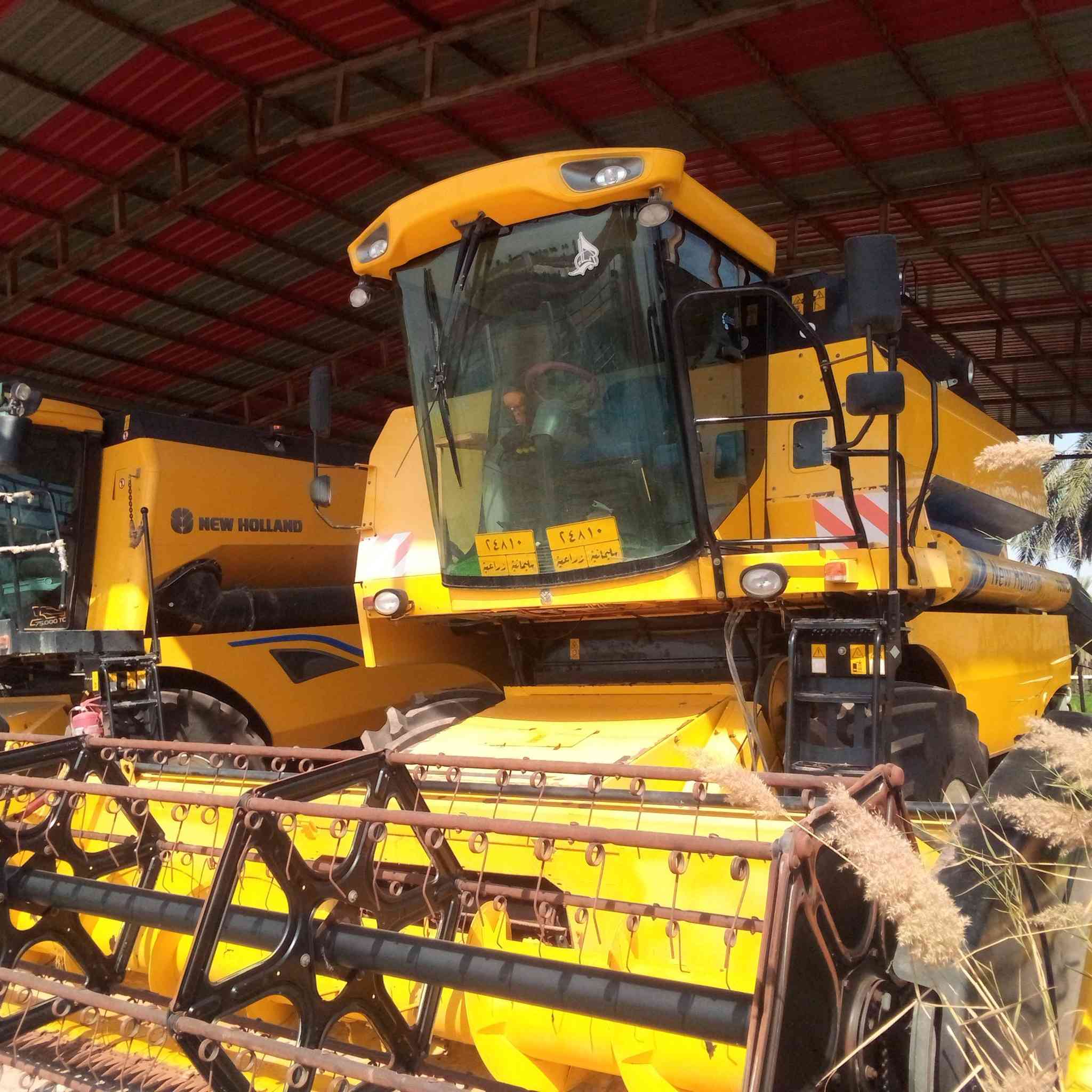 السلام عليكم حاصده نيوهلند خمسه بلم تك درام تخم تاير امامي جديد مديومه وجاهزه للعمل هايدرو طبله 15 عنوان بابل جبله قرب الخط السريع شركه الحصاد الذهبي ***********
