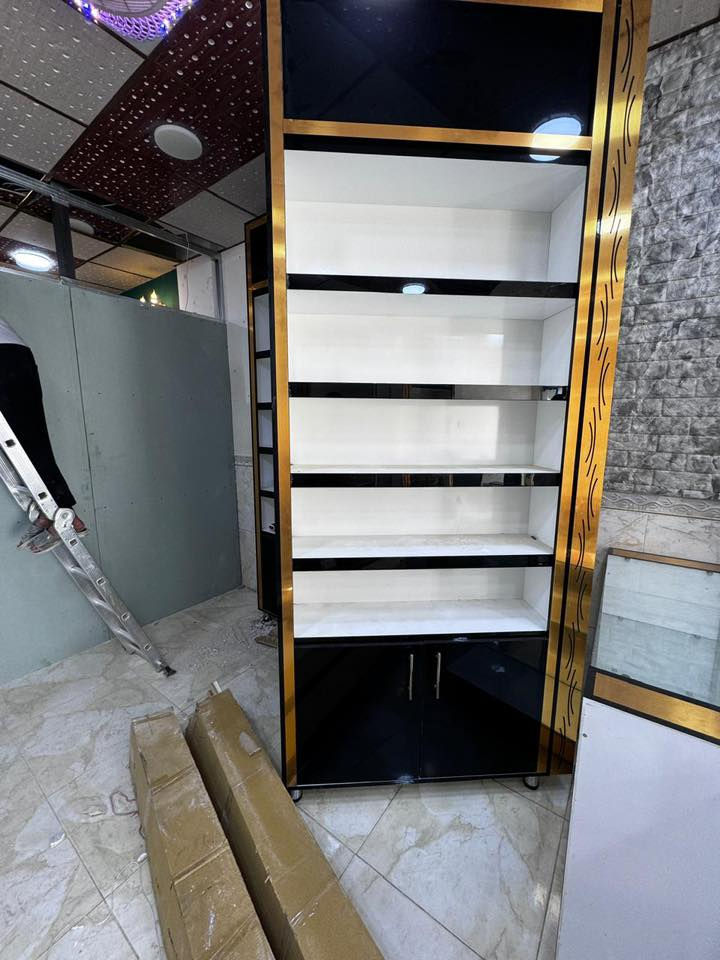 من رخصت الادمن فاترينات للبيع السعر اتصال على الرقام التالية(***********)(***********)
