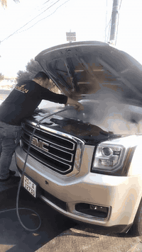 السلام عليكم 
جمسي يوكن 2015

السياره صبغ عام مكفوله من الكص 
رقم سليمانيه انكليزي بأسمي 
هزه جديده 
مكان السياره بغداد 
السعر 225 

***********
