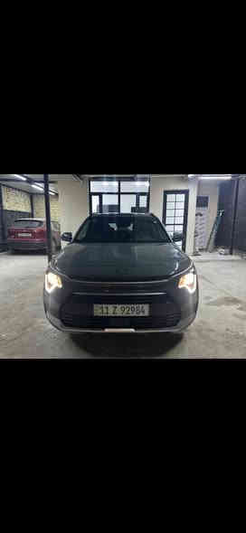 السلام عليكم 
كيا نيرو 2025 EX هايبرد 
ماشيه 5000 ميل مرقم بغداد 
للتواصل ***********
