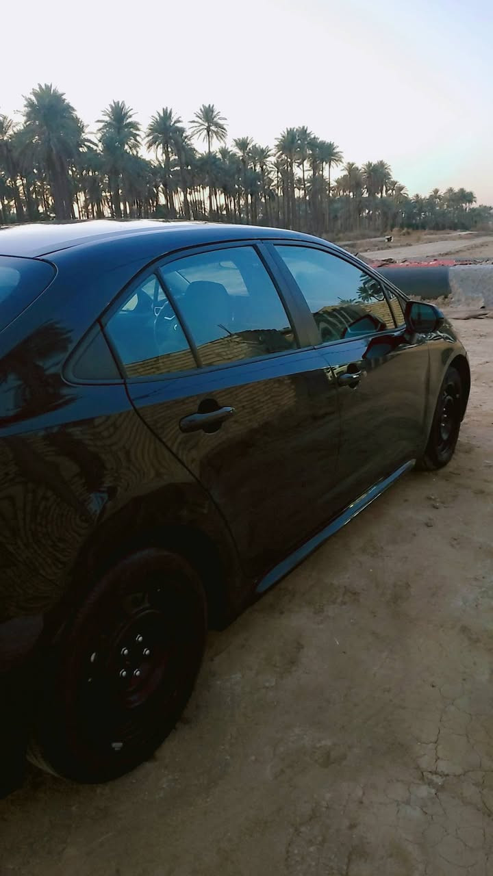 السلام عليكم كورلا موديل ٢٤ ماشيه ٣٤ رقم بابل حره بسمي 
امريكي بيهه بنيد مبدل وجاملغ بارد 
والهلال الوره هم بارد قليل 
مراوس شعندك نزل 
مواصفات Le
مراوس فقط حسب القناعه 
***********
