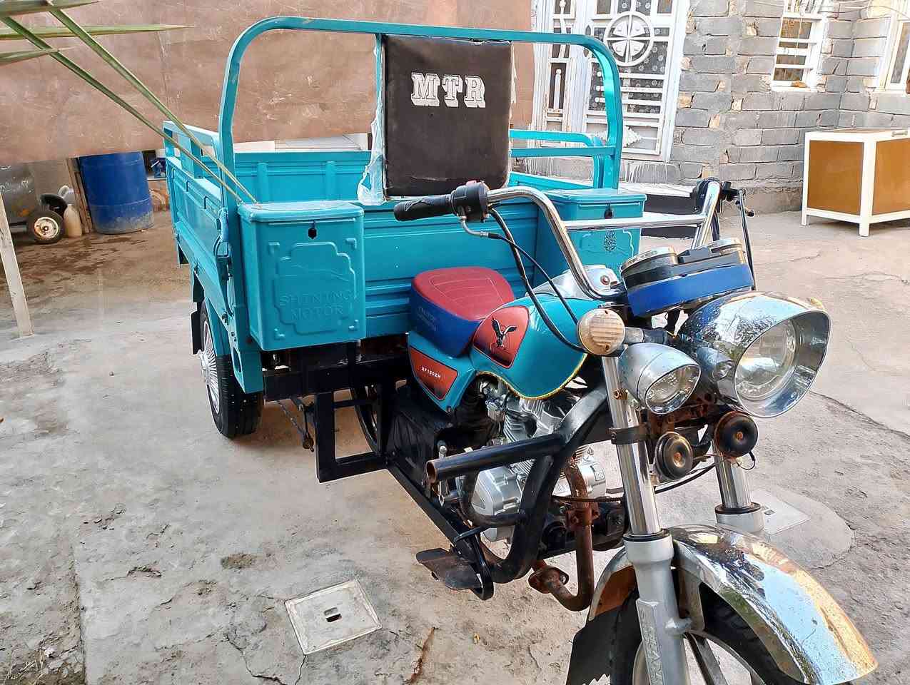 #لليبع 
ستوته جمرة موديل 23 (ستوته بدون اوراق) الستوته ما ناقصا شي خير من الله فقط المحرك مالت ام تي ار ، السعر خاص


**إذا كنت صاحب هذا الإعلان وتريد حذفه لأي سبب، رجاءا أرسل رسالة إلى الدعم الفني**