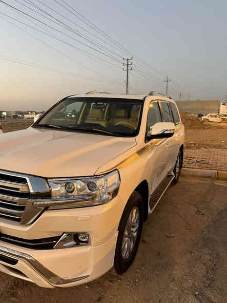 لاندكروز 2017 بريم
ماشية 52000 الف كم حقيقي
السيارة كفالة عامة من الضربة والصبغ والبارد
تختم اطارات دلوب جديد انتاج 2025
استخدام شخصي 
رقم بغداد/ تحويل مباشر
السعر : 54000 $
العنوان واسط / الكوت 
للاستفسار الاتصال على الرقم *********** ابو كرار
