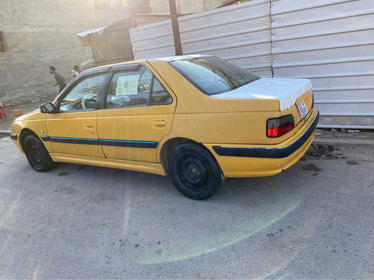 السلام عليكم بيجو بارص موديل ٢٠١٠  كير مكينه تمام لاتنقيص ولا تبخير 
السياره هزه جديده رقم دولي  وباسمي ومصفره من كلشي يعني كبل تحويل لايحتاج طببها هزه ولا اي شي 
جاهزه للشارع 
غرفه جديده 
تبريد بي غاز وكامل بس الايعاز ميوصل للكمبريسر كهريات يعني 
خيسات بيها قليله السياره 
بيها ضربه بل جاملغ الخلفي الايسر 
السعر ٢٤ وبيها مجال قليل 
المكان بوب الشام 
*********** بغداد, العراق
