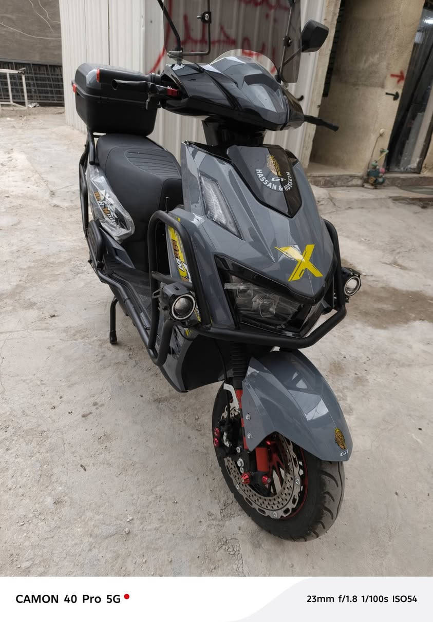 السلام عليكم دراجه شحن سكنس2026 6بطاريه كبيره مسطره 38 أمبير سرعة 120 ملف 3800  البيع  عنوان بغداد ساحة الوثبة سعره 850        ***********
