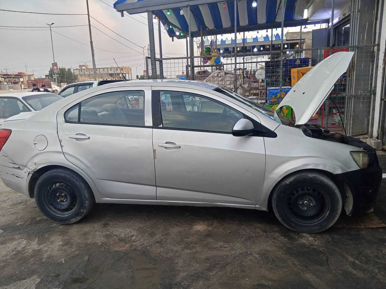 السلام عليكم 
شيفرليت سونيك 2012 
كير و مكينة جدد صار اسبوع من شديتهن ضمان ستة اشهر بيهن نظيفة كلش كلش للبيع قفلهه ب45 
بالحقيقة احلى من الصور 
نجف


**إذا كنت صاحب هذا الإعلان وتريد حذفه لأي سبب، رجاءا أرسل رسالة إلى الدعم الفني**