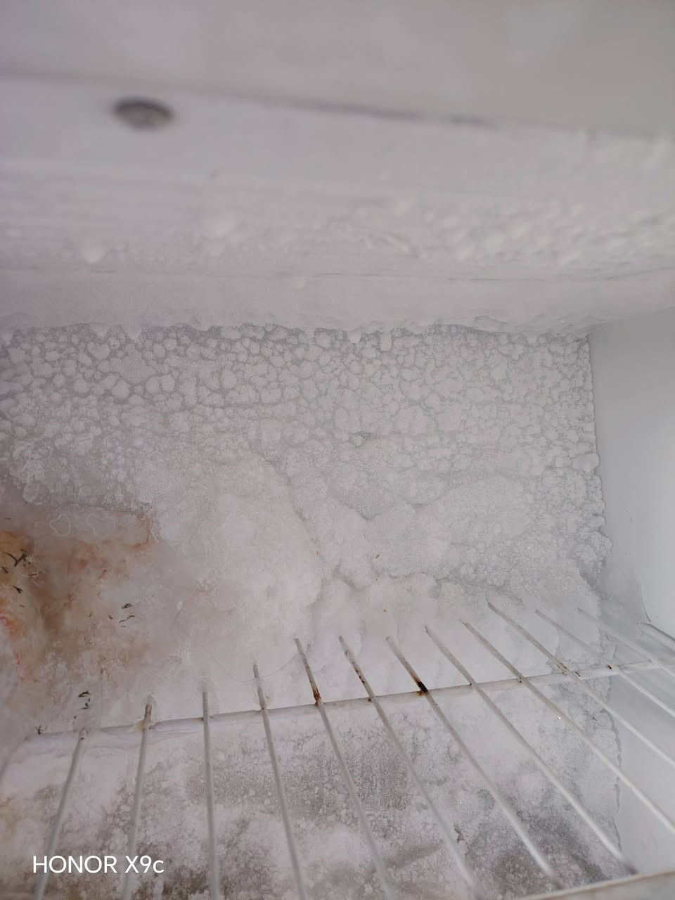 ثلاجة ومجمدة 14قدم للبيع شرط تجميد للبيع ***********
