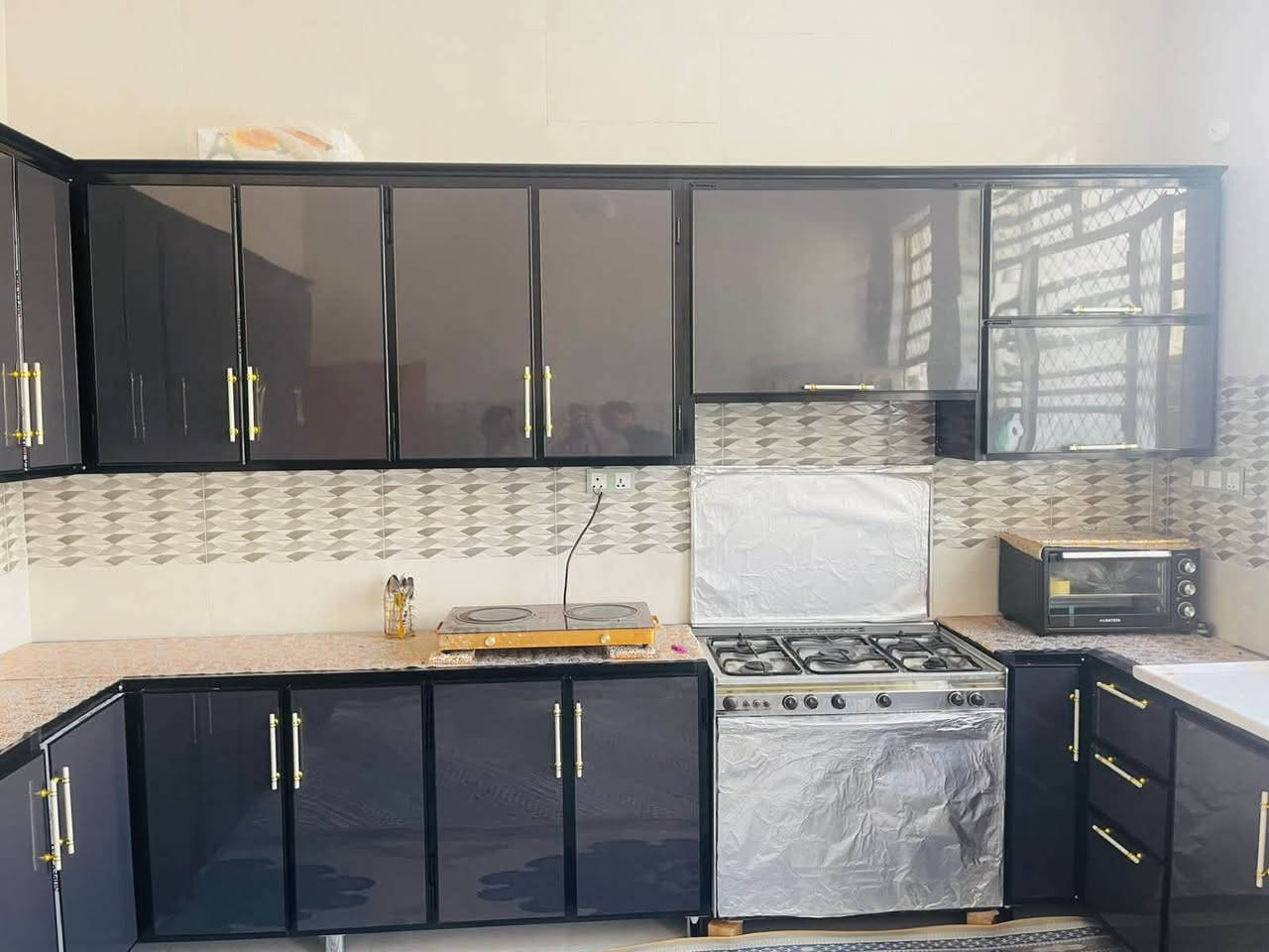 🔥 تريد مطبخ عصري؟ شغل يعيش سنين؟ 🔥
لا تتعب نفسك ... الحل يمنا 😉
نقدم أفضل شغل ألمنيوم: ✨ مطابخ حديثة بأفخم التصاميم
✨ محجرات درج قوية ومرتبة
✨ أبواب وشبابيك ألمنيوم بجودة عالية
💪 شغلنا يتميز بـ:
✔️ دقة بالتفاصيل
✔️ متانة وعمر طويل
✔️ أسعار تناسب الجميع
✔️ تنفيذ سريع والتزام بالمواعيد
📌 نشتغل حسب طلبك وذوقك 100%
🎯 هدفنا: نرضيك قبل لا نستلم الأجرة
📩 للحجز والاستفسار زورونا في معملنا
ذي قار - قضاء النصر - حي الصدرين - مقابل حسينية ابو ليلى
أو راسلنا خاص
📞 أو اتصل بينا: (*********** - ***********) 
🚀 لا تأجل شغلك… خلي بيتك يصير أفخم ويانا
