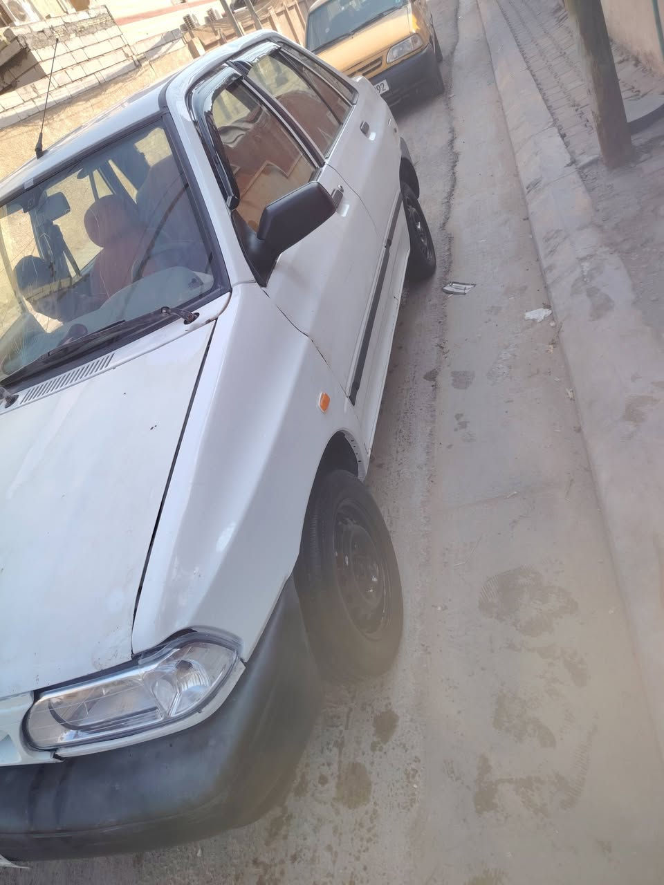 السلام عليكم سايبه لبيع موديل 14 سياره نضيفه كلش كير ومكينه وشواصي خير من الله  لحسين
لسعر 34وبيهه مجال
لعنوان كربلاء حي الحر
رقم الهاتف ***********
