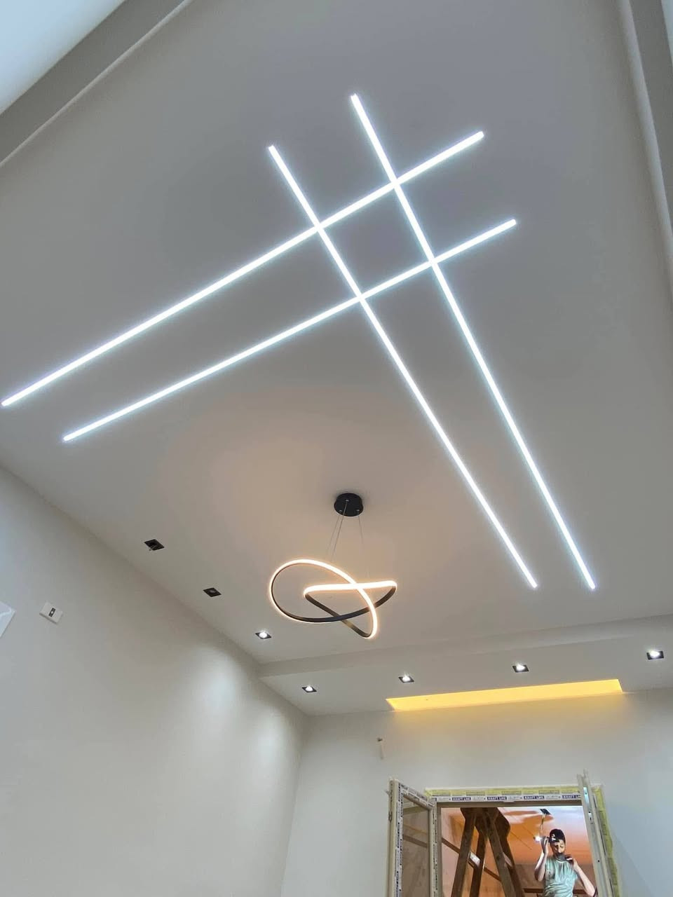 أعمالنا إقليم كردستان أربيل جبس بورد وصبغ وطلس ورق جدران ***********
