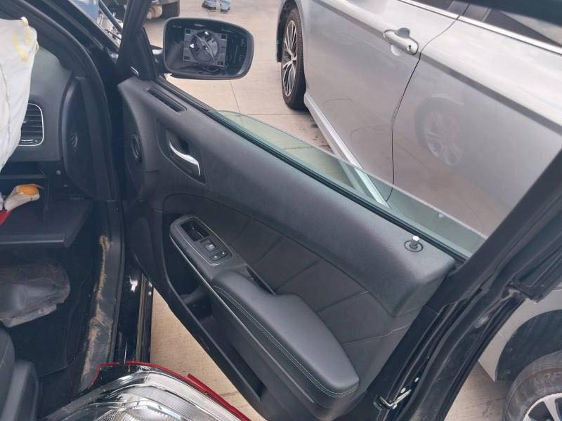 السلام عليكم للبيع جارجر 2023 اصل رقم بغداد تحويل ثانيوم سياره SXT محدثه GT صبغ بنيد وجاملغ ماشيه 26 mi محرك 6 سلندر تو ويل سياره بدون دواخل سياره شادله اكزوز وصالصنه رياضي وصالصنه القديمه موجوده وصور الحادث مرفقه بل منشور سعر السياره 230 وبيه مجال  مكانه بغداد


**إذا كنت صاحب هذا الإعلان وتريد حذفه لأي سبب، رجاءا أرسل رسالة إلى الدعم الفني**