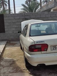 ٢٠٠٤ • اوتوماتيك • كاميرا خلفية