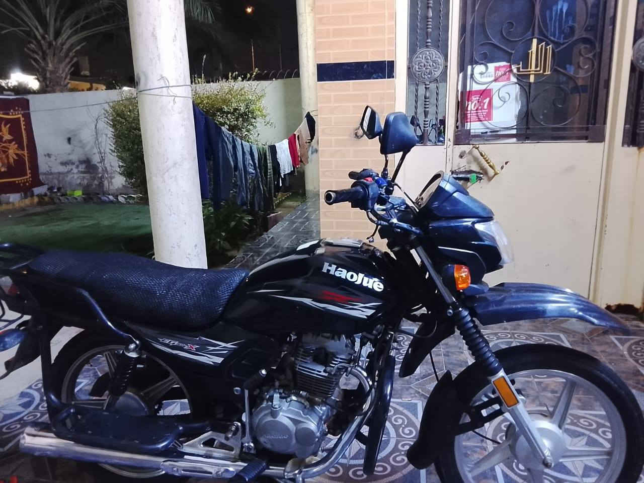 دراجه هاوجي للبيع السعر  900 بيه مجال جديده كهربائيات كله شغاله مكفوله من  كلشي موديل 22 ويا منافيس عنواني الرمادي حي ضباط للاستفسار على رقم  ***********
