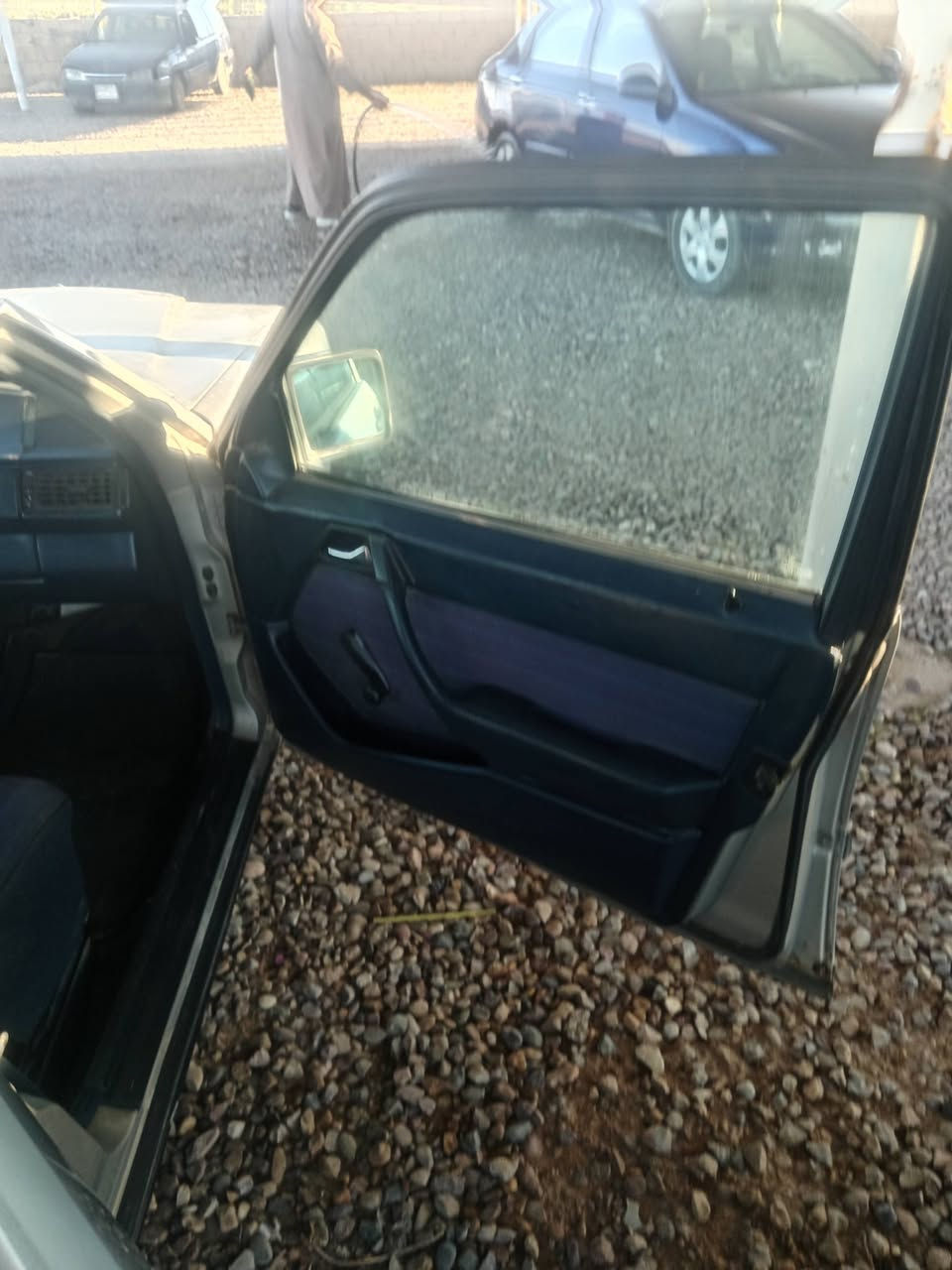 مارسدس ٣٠٠موديل ٨٧رقم بغداد صدامي بيه قاصرين السياره ابلايه مكينه جديد حداديه جديد كير اوتوماتيك بيهه شلعه فول السعر ٣٣ورقه مكاني سامراء الخط السريع اتصل على هذا الرقم *********** مكلف بل النشر رقم صاحب السياره
