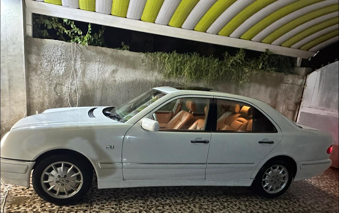 مارسدس ام عيون
1998

محرك v

صبغ عام

رقم بغداد

السعر ٩٢  وبيها مجال

***********

مكانها بابل
