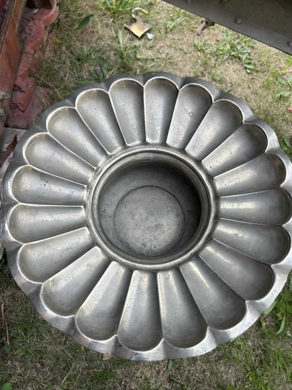 ابريق ولكن قديم
*********** واتساب
