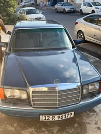 السلام عليكم  مرسيدس رئاسي للبيع موديل 1988  باب طويل 300SEL داخل جلد ...