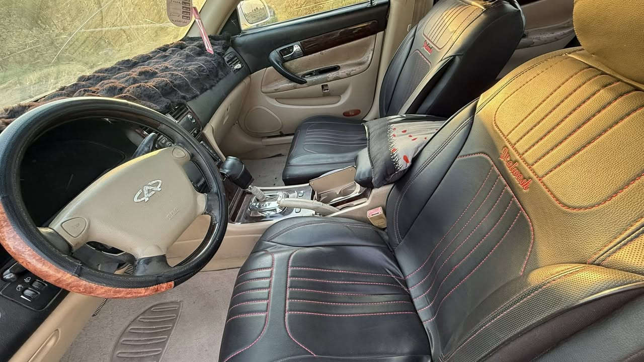 شيري موديل 2012
(  بيع أو مراوسسس )
 تحويل مباشر كير محرك محوره كورله السياره مصبوغه عام رقم بغداد سنويه 2028 
ب٤٠ وبيها مجال للشراي
مكان السياره / الرمادي
اتصل بالرقم لأن اني مكلف بالنشر فقط ارجوك 
*********** اتصال وواتساب
