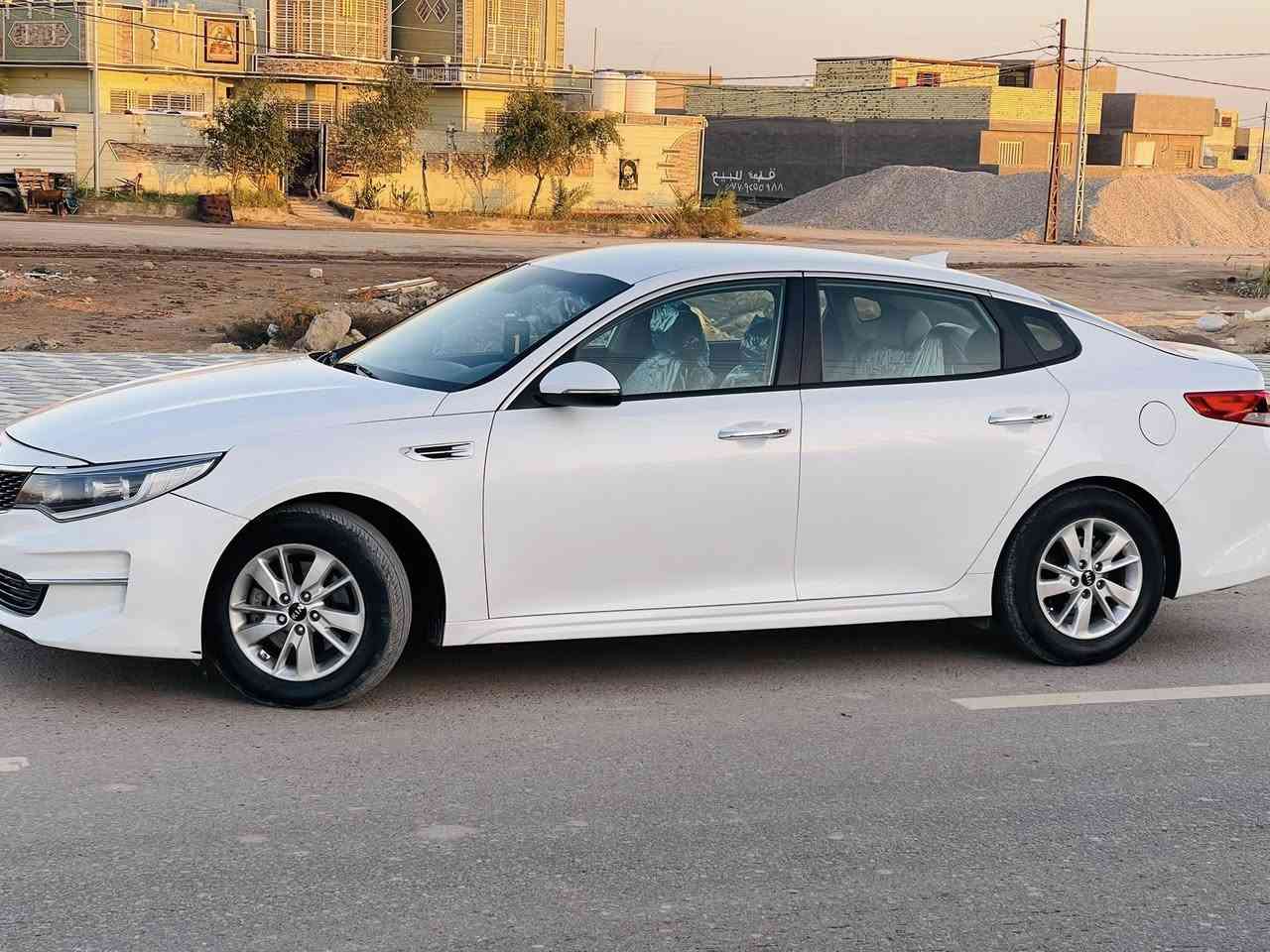 السلام عليكم
كيا اوبتما 2017 امريكي
جديده كلش كارتون 
ماشيه 103 ميل 
حداديه شركه  
ولا كلوب مشتغل بالدشبول
مكينه لاتنقيص ولاتبخير شرط
تدفئه 
تبريد ثلج 
ما نقاصه كلشي شرط السياره وضع شركه 
كاميرا خلفيه 
شاشه كبيره
شاشه اعطال 
اشاير بالمري 
السياره بيها جاملغ وبنيد فقط الباقي كفاله 
وصور الحادث مرفقه بالمنشور 

السعر 138$ وبيها مجال 

بابل الشوملي 

***********
