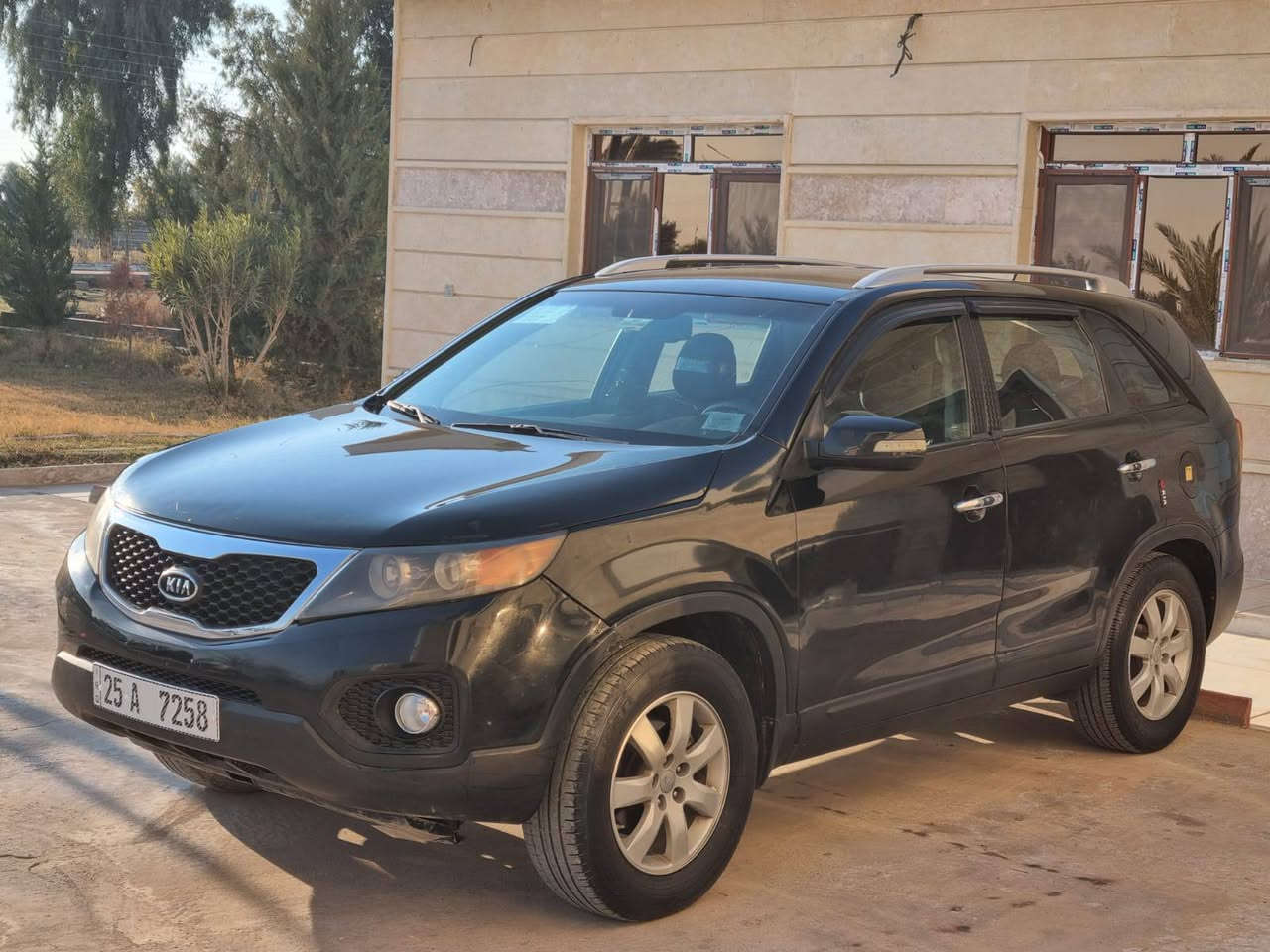 سلام عليكم للبيع نقد فقط 
بدون مراوس ولا اقساط 
٢٠١٢ وارد امريكي محرك ٤ 
صبغ جاملغ سايق وبيبان ثنين يعني ٣ قطع 
٥ راكب 
محرك معمر جديد قبل سبوع كلشي تبديل اصلي شرط 
رقم هزه سنويه جدد بأسمي 
مكانهه بيجي سعر ١٣٠ بيهه مجال
***********
