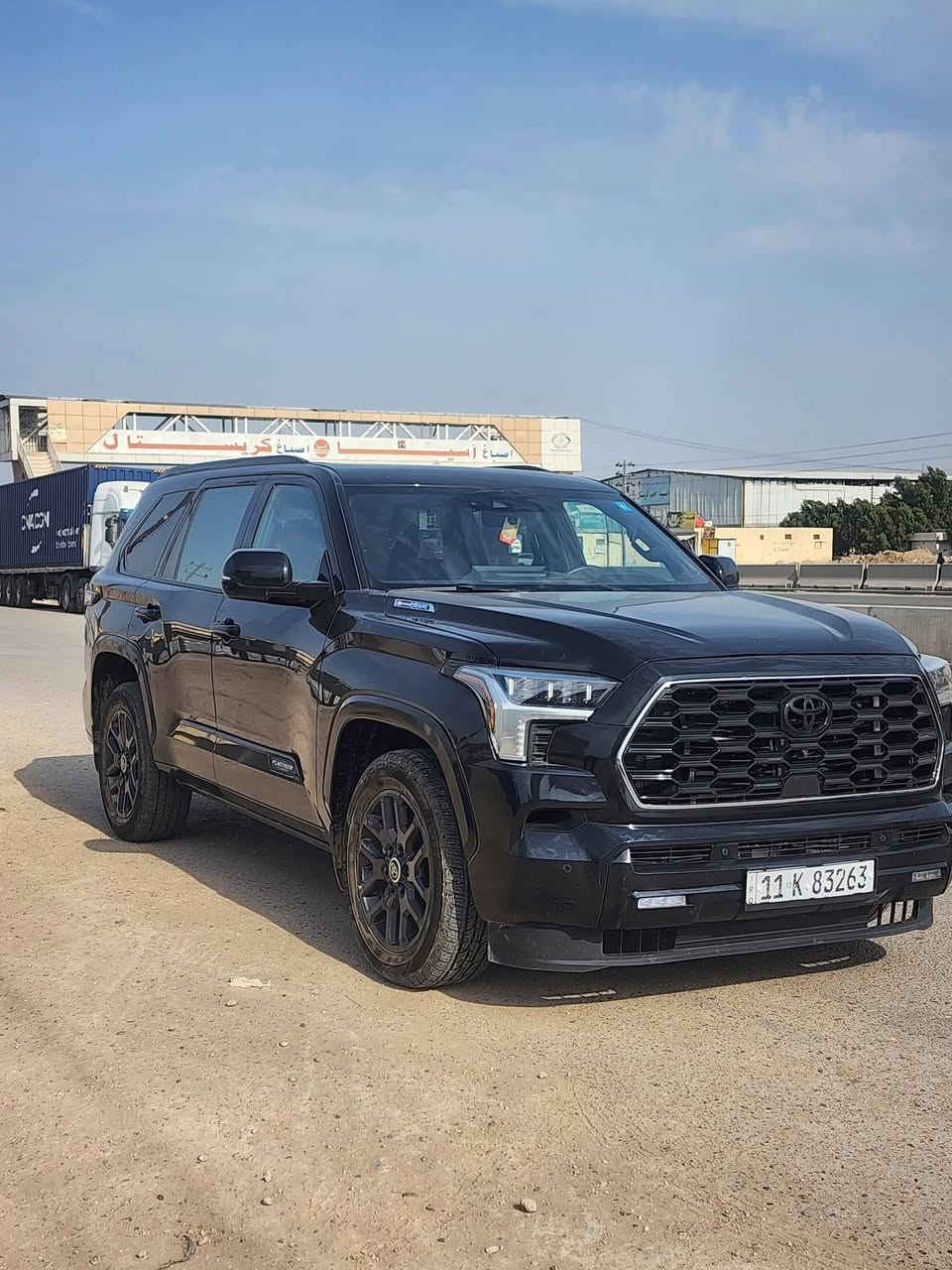 سلام عليكم للبيع فقط 
تيوتا سيكويا ٢٠٢٤ هايبرد توين تيربو بلاتينيوم فول مواصفات 1/1 وارد امريكي حادثه بنيد وجاملغ وصور حادث مرفقه وي الصور مواصفاته ماشيه ٢٣ الف كيلو متر 
محرك ٦ سلندر ٣٤٠٠ توين تيربو 
بصمه تشغيل وابواب وتشغيل عن بعد 
دوسات كهربائيه
مري شفط وقلاب 
بنوراما كامله 
كشنات جلد خزن ميموري كهربائي 
7راكب VIP
شاشه كبيره كامره دواره 
تبريد ٣ قطع 
جنطه كهرباء رادار امامي خلفي جانبي توقف ذاتي تحديد مسار قياده ذاتيه وظعيات قياده وهواي بعد بيه مواصفات 
رقم بغداد الدولي بأسمي تحويل مباشر 
السعر المطلوب ٤٧٠ ورقه وبيه مجال بسيط 
مكاني بغداد قرب علوه الرشيد يم القوس 
اي استفسار الاتصال/***********
                              /***********
