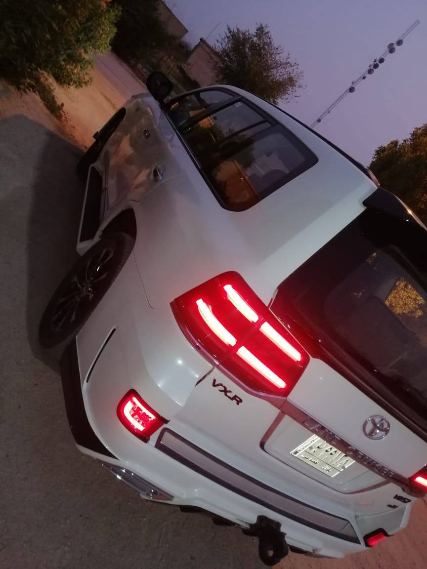 سلام عليكم لاندكروز 2013 محدثه تحديث سبورت داخل خارج كاز 8سلندر مصفحه ومشيول تصفيح صبغ عام توحيد لون سياره جديده رقم بغداد باسمي تحويل مباشر مكاني الزبير الرميله شمالية سعر 290  رقمي ***********
