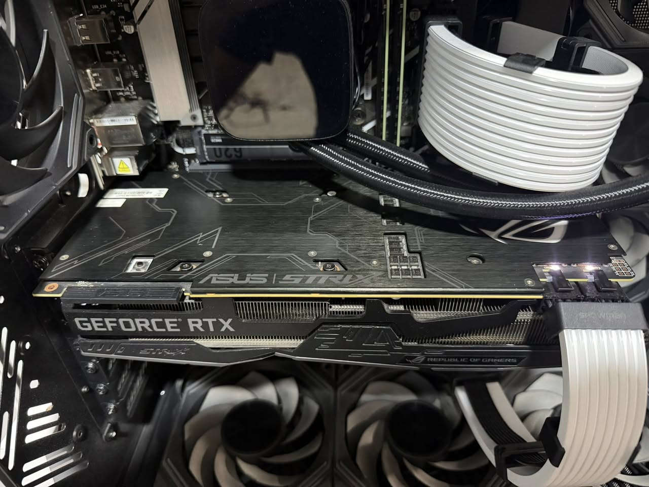 سلام عليكم
قطع مستخدم للبيع 
ASUS ROG STRIX RTX 2070 SUPER 
RAM 16GB 8X2 3200 MT/s

السعر 400,000


**إذا كنت صاحب هذا الإعلان وتريد حذفه لأي سبب، رجاءا أرسل رسالة إلى الدعم الفني**