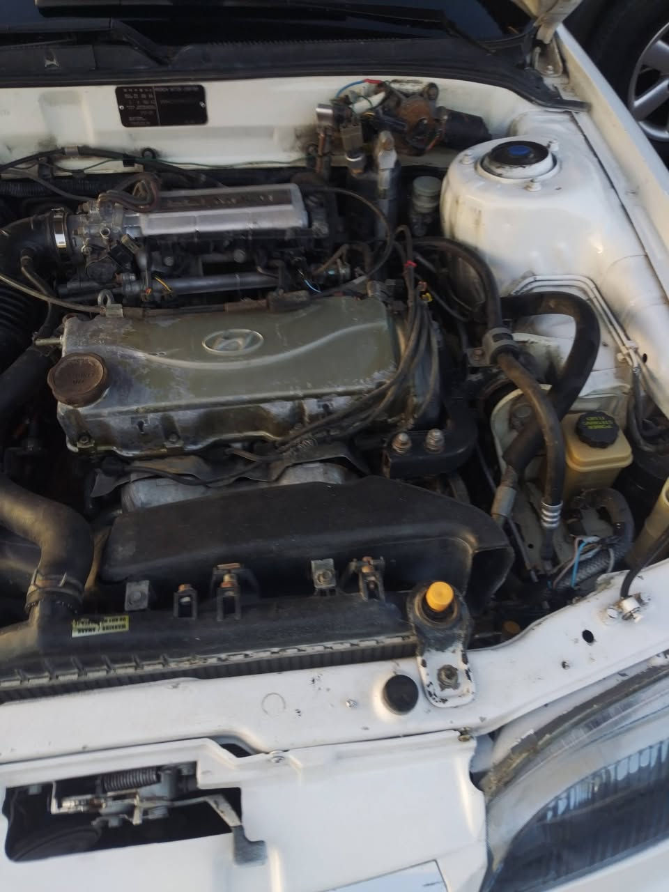 سلام عليكم البيع سياره سوناتا٢ نظيفه كير عادي مصبغه جماله تبريد شغال مكانه هيت سعره ٤٥ وبيه مجال ***********
