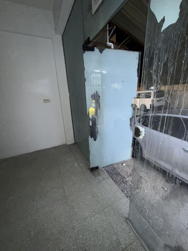 سلام عليكم محل للاجار مقابيل قاسم ابو كص في بنايه ركن الاعظميه نفس بنايه 
*********** 

***********
