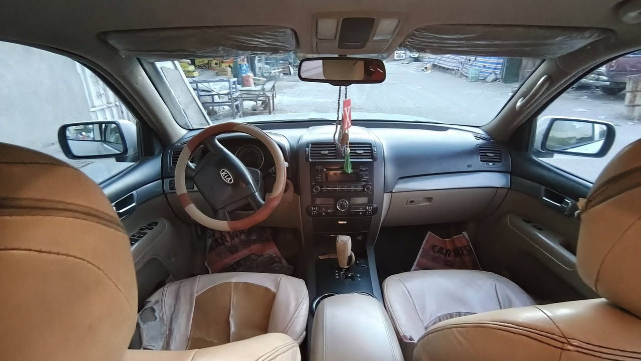 سلام عليكم ورحمة الله وبركاته
سيارة مهافي للبيع موديل 2010 خليجية شركة العامة
مواصفات عادية (فور ويل) 
بغداد مدينة الصدر 
للاستفسار على الرقم ***********
