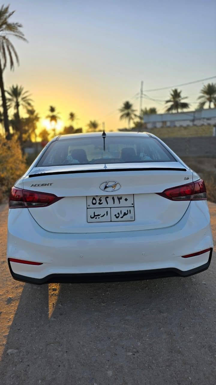 سلام عليكم سياره اكسنت 2019فول موصفات بيه قطعه سبغ الباب الخلفيه جهت السدر سياره ماشيه 187 الشكل الجديد سياره مامتعوبه مانقصه برغي تبريد شغال ثلج حداديه جديده تخم تاير جديد  العنوان كربلاء طويريج  السعر 118وبيه مجال قليل ***********
