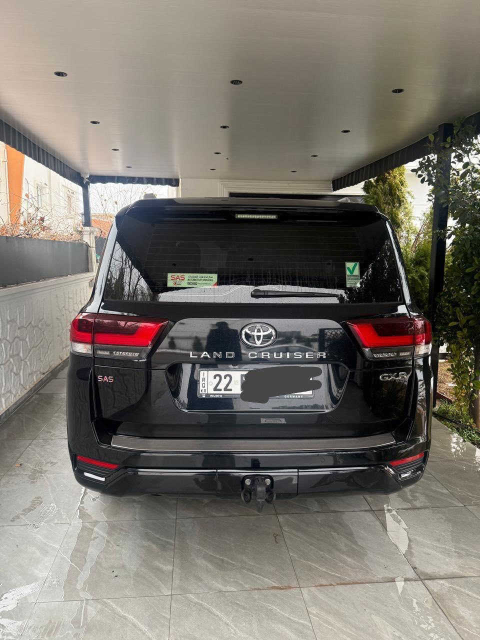 لاندكروز GXR
موديل 2022 ساز باب اول 3 دكم 
رقم اربيل ماشية 60 الف كيلو حقيقي السيارة مطالعة من اربيل جديدة جدا وبأسمي. 
السيارة تنفس طبيعي محرك 4000 مكان السيارة أربيل فقط اتصال واتساب وخط ***********
