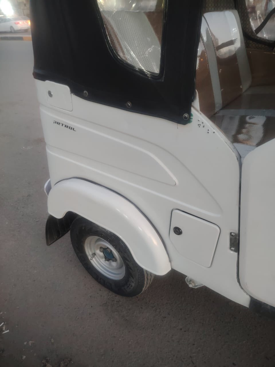 السلام عليكم تكتك ٢٢ رقم بغداد كفاله كشر ومكينه بس دوس ١٠ ايام ضمان ب ٨٥٠٠ الخاص مغلق ***********
